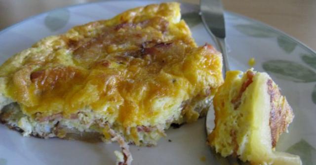 Bacon Cheddar Apple Frittata